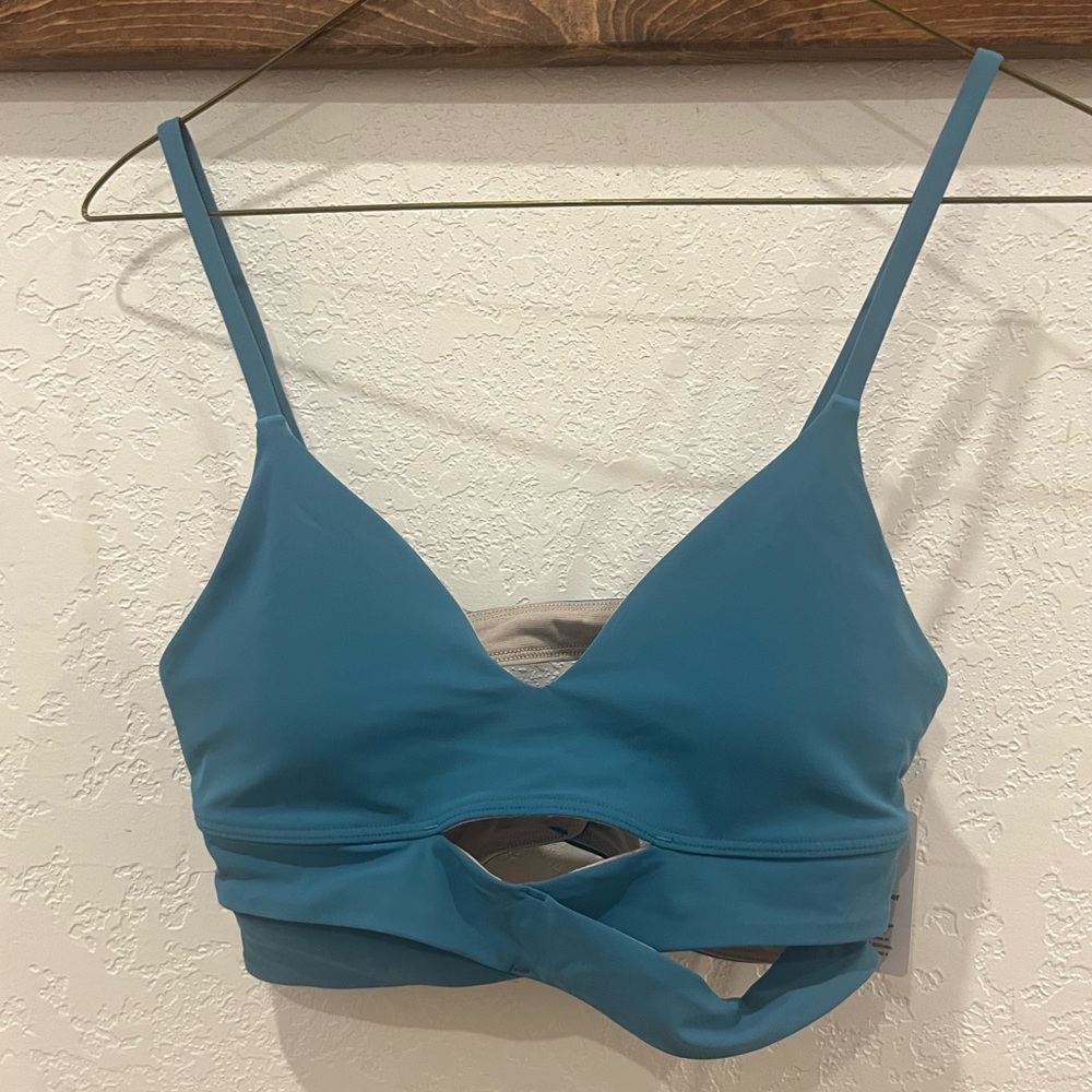 Lululemon crossover underband bra size 6 marlin color
